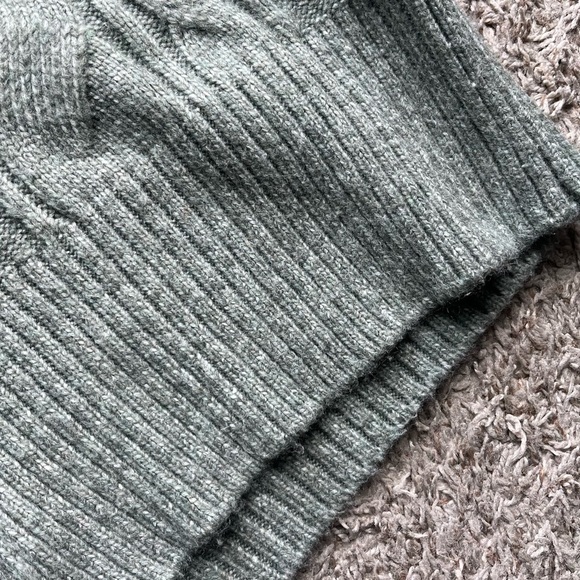Sincerely Jules Green V-Neck Cable Knit Sweater - Picture 6 of 6
